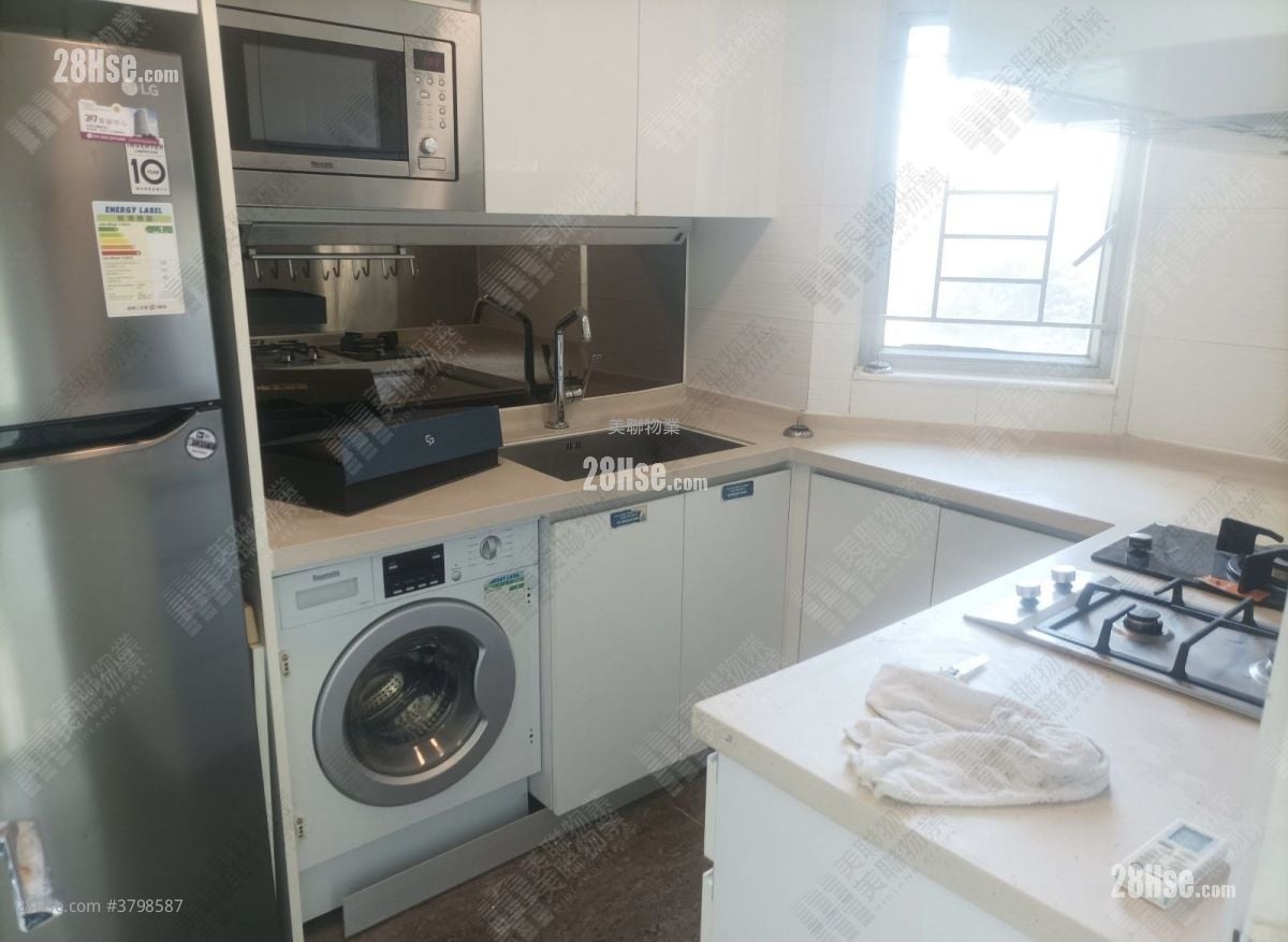 City Point Sell 3 Bedrooms 699 ft²