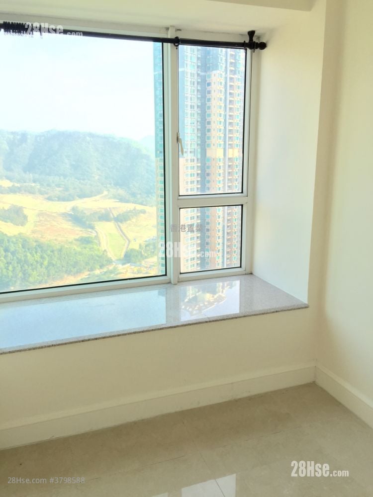 首都 租盘 3 房 , 2 浴室 680 平方尺