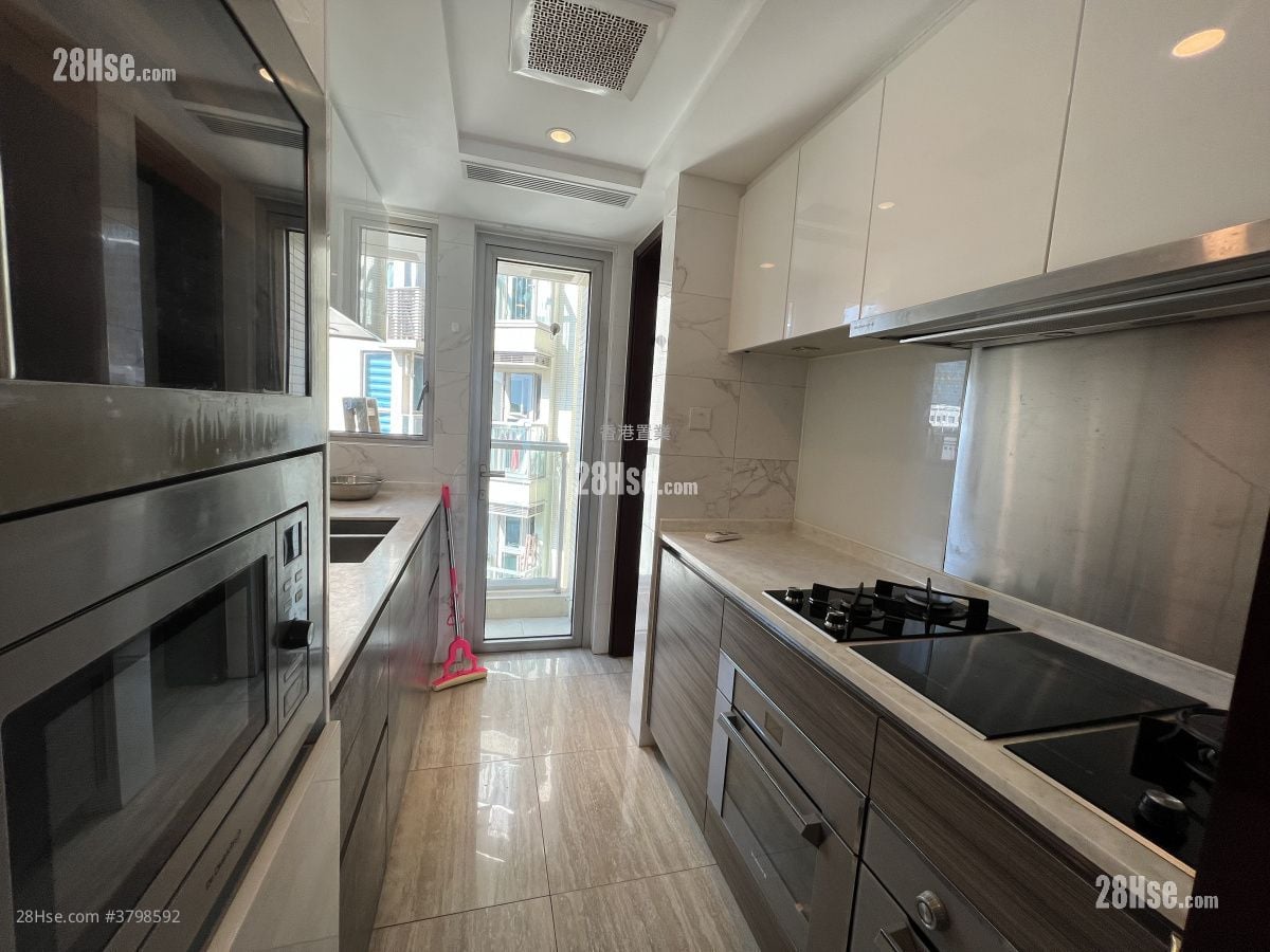 Corinthia By The Sea Rental 3 Bedrooms , 2 Bathrooms 1,070 ft²