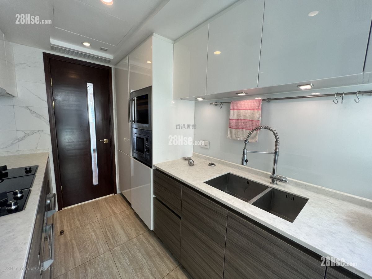 Corinthia By The Sea Rental 3 Bedrooms , 2 Bathrooms 1,070 ft²