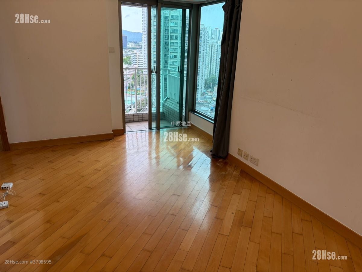 Yoho Town 售盘 2 房 , 1 浴室 422 平方尺