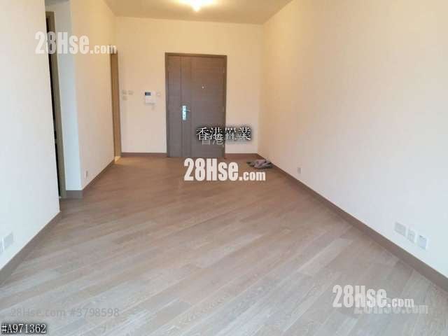 The Wings Rental 4 Bedrooms , 2 Bathrooms 1,010 ft²