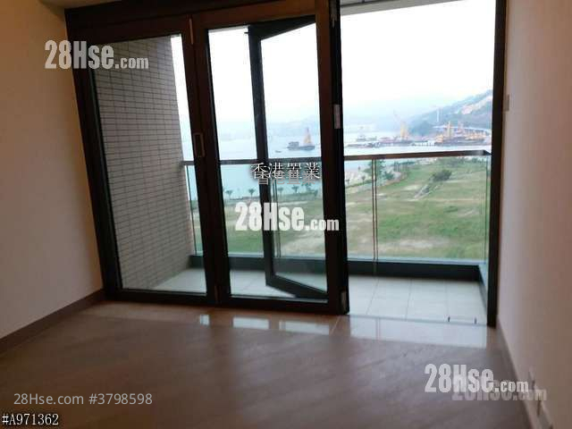 The Wings Rental 4 Bedrooms , 2 Bathrooms 1,010 ft²