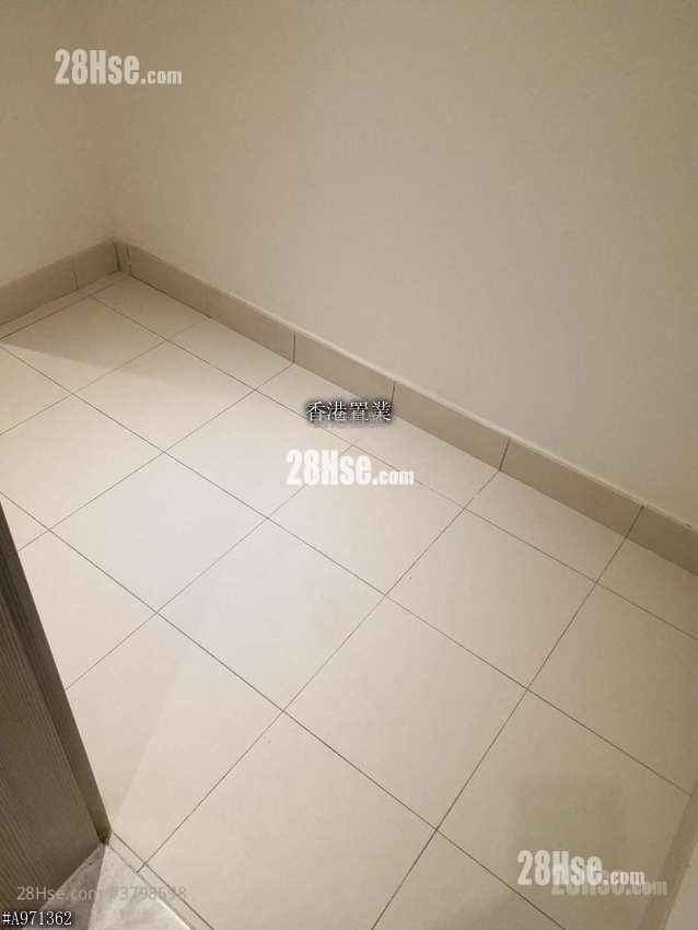 The Wings Rental 4 Bedrooms , 2 Bathrooms 1,010 ft²