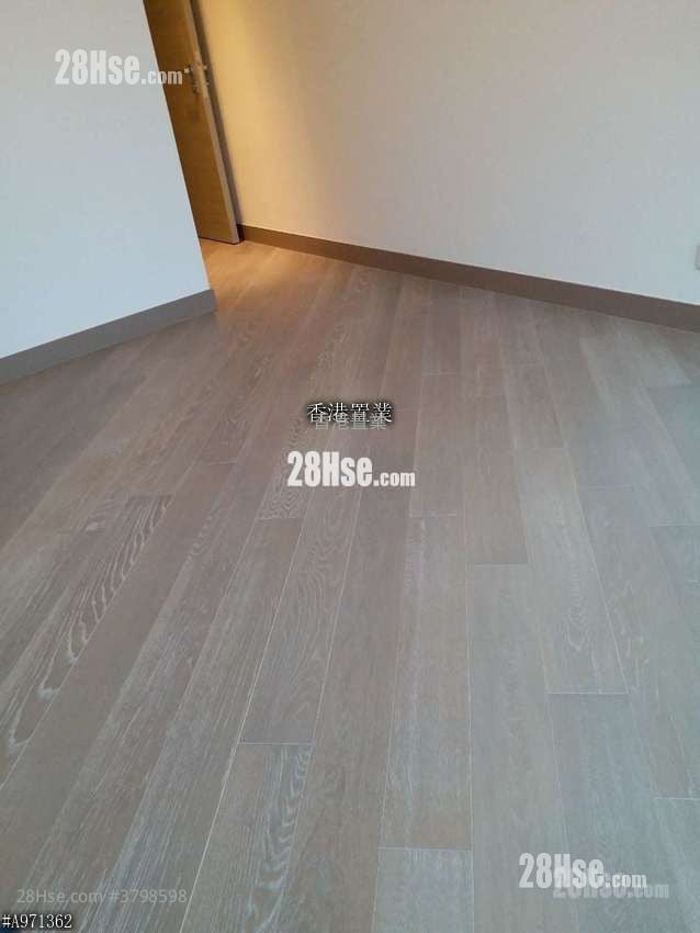 The Wings Rental 4 Bedrooms , 2 Bathrooms 1,010 ft²