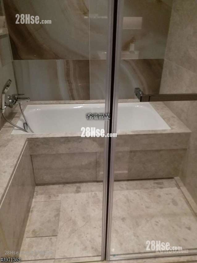 The Wings Rental 4 Bedrooms , 2 Bathrooms 1,010 ft²