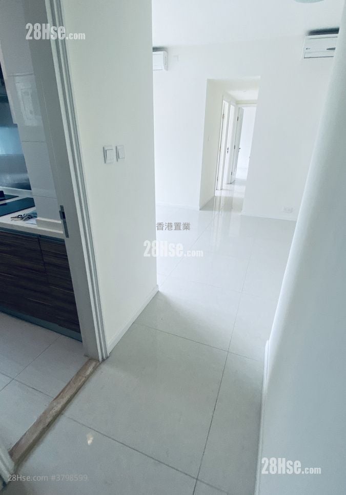 致蓝天 租盘 3 房 , 2 浴室 758 平方尺