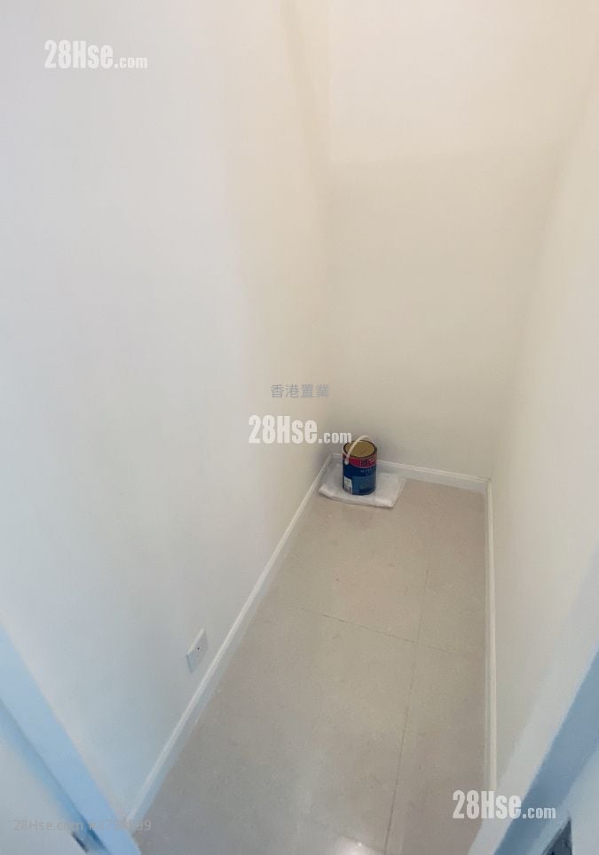 致蓝天 租盘 3 房 , 2 浴室 758 平方尺