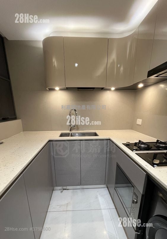 迎海 租盘 3 房 , 2 浴室 810 平方尺