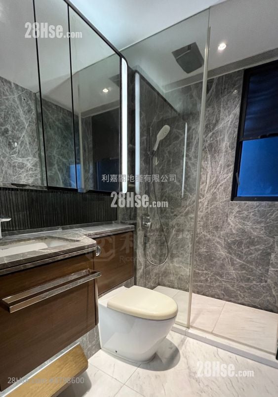 迎海 租盘 3 房 , 2 浴室 810 平方尺