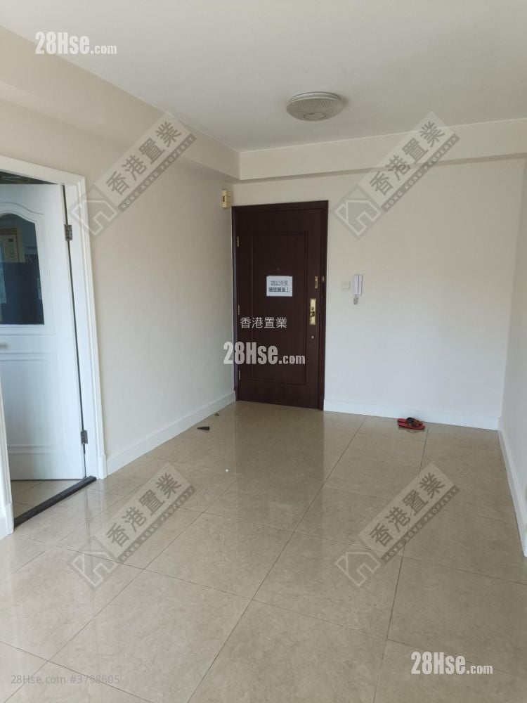 都会駅 租盘 2 房 , 1 浴室 492 平方尺