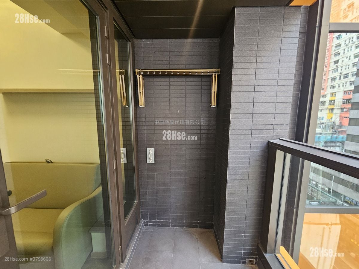 Bright Moon Rental 1 Bedroom , 1 Bathroom 284 ft²