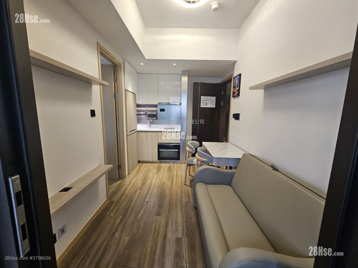 Bright Moon Rental 1 Bedroom , 1 Bathroom 284 ft²