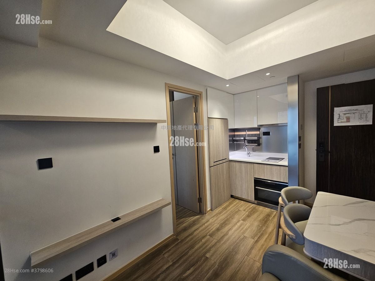 Bright Moon Rental 1 Bedroom , 1 Bathroom 284 ft²