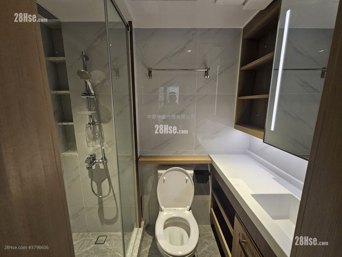 Bright Moon Rental 1 Bedroom , 1 Bathroom 284 ft²