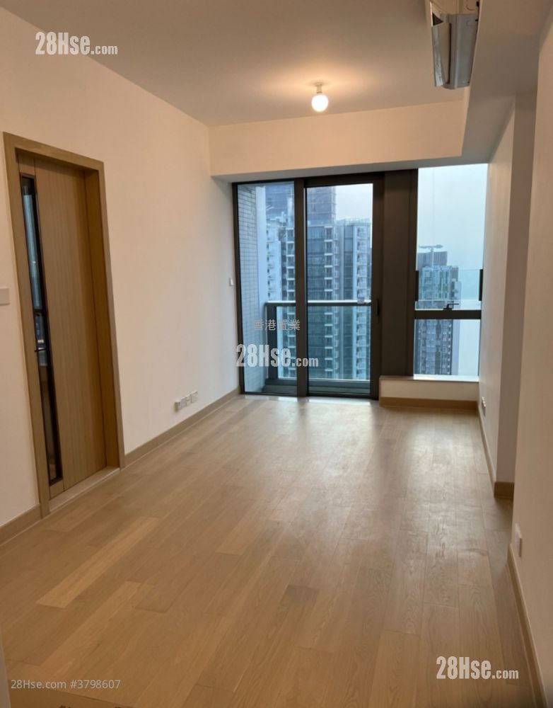 MONTARA 租盘 2 房 , 1 浴室 559 平方尺