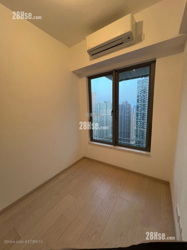 主人房: Sea To Sky 租盘 2 房 , 1 浴室 466 平方尺