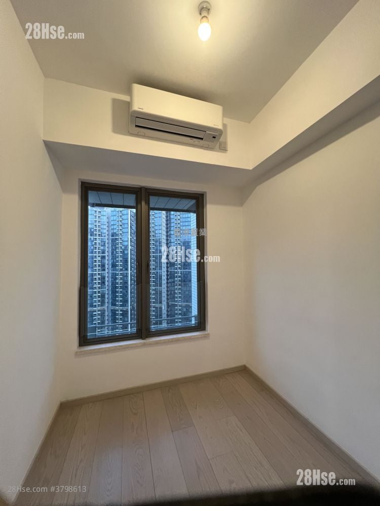 睡房 1: Sea To Sky 租盘 2 房 , 1 浴室 466 平方尺