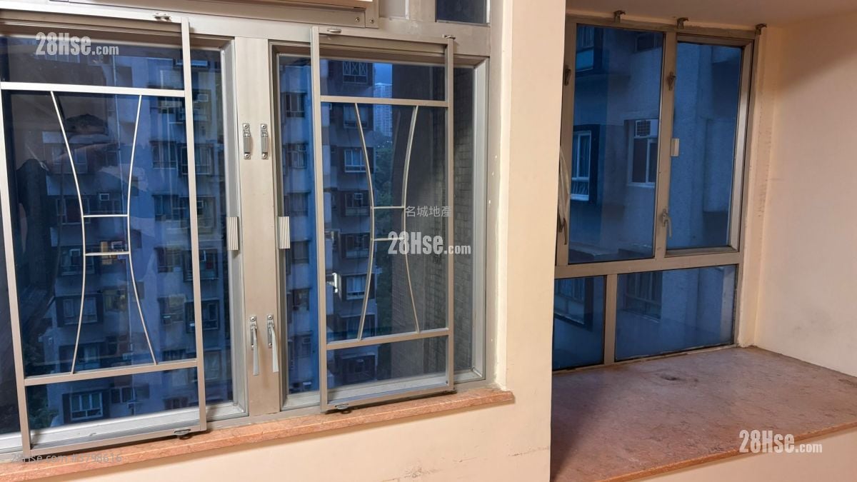 Golden Lion Garden Sell 1 Bedroom , 1 Bathroom 260 ft²