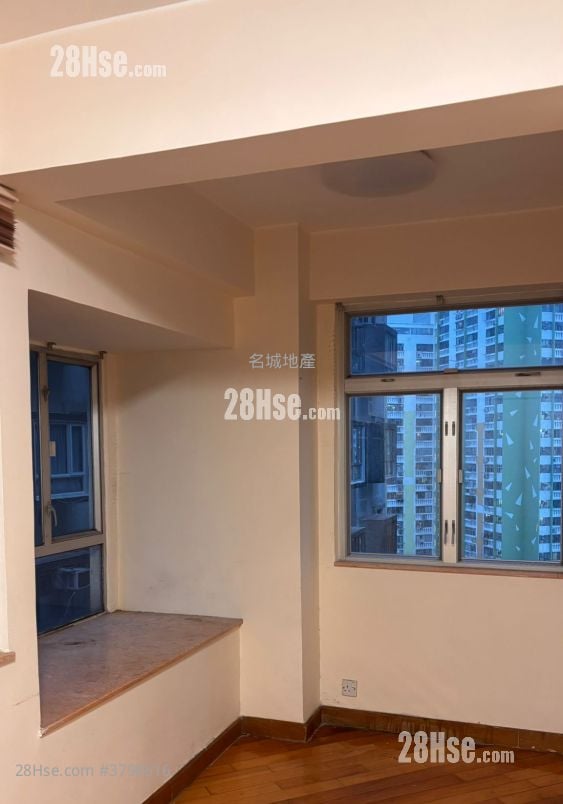 Golden Lion Garden Sell 1 Bedroom , 1 Bathroom 260 ft²