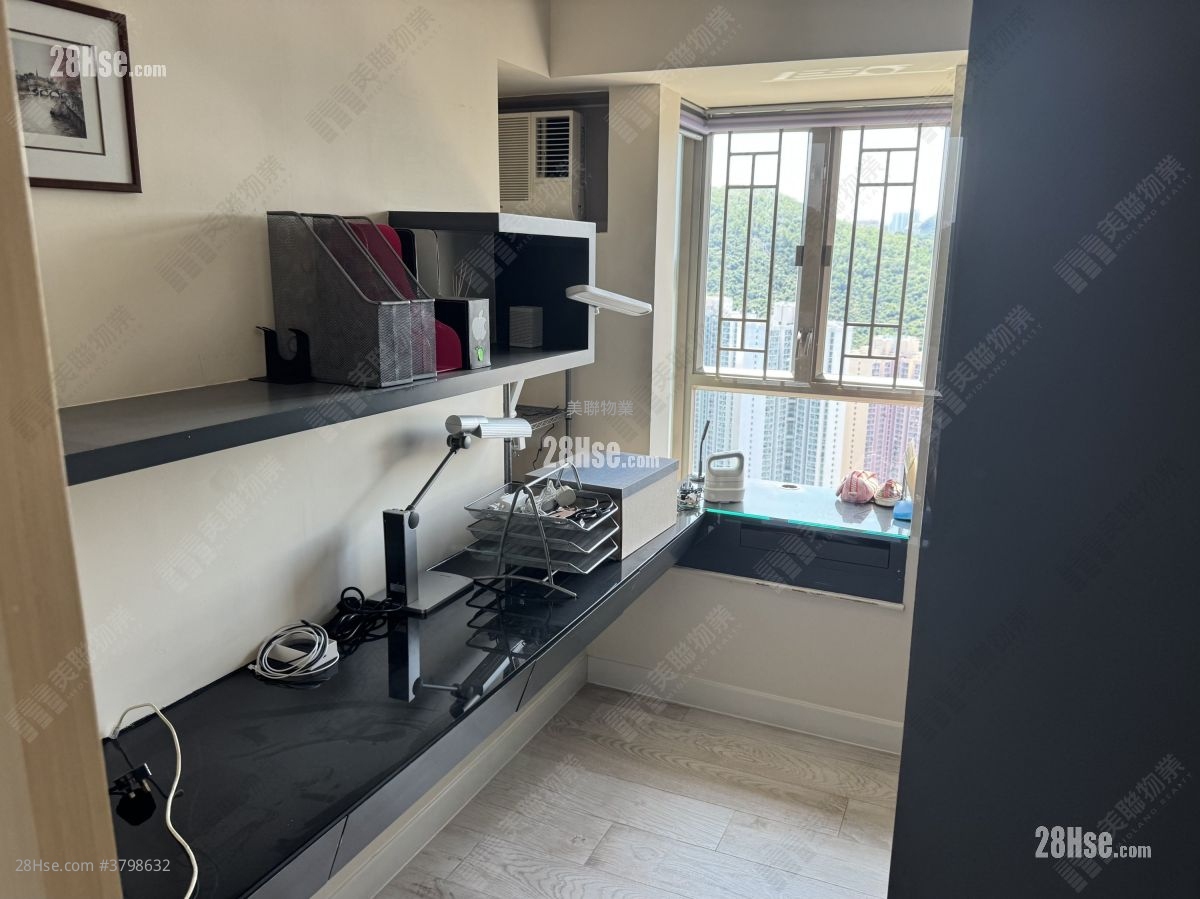 君傲湾 售盘 3 房 , 2 浴室 787 平方尺