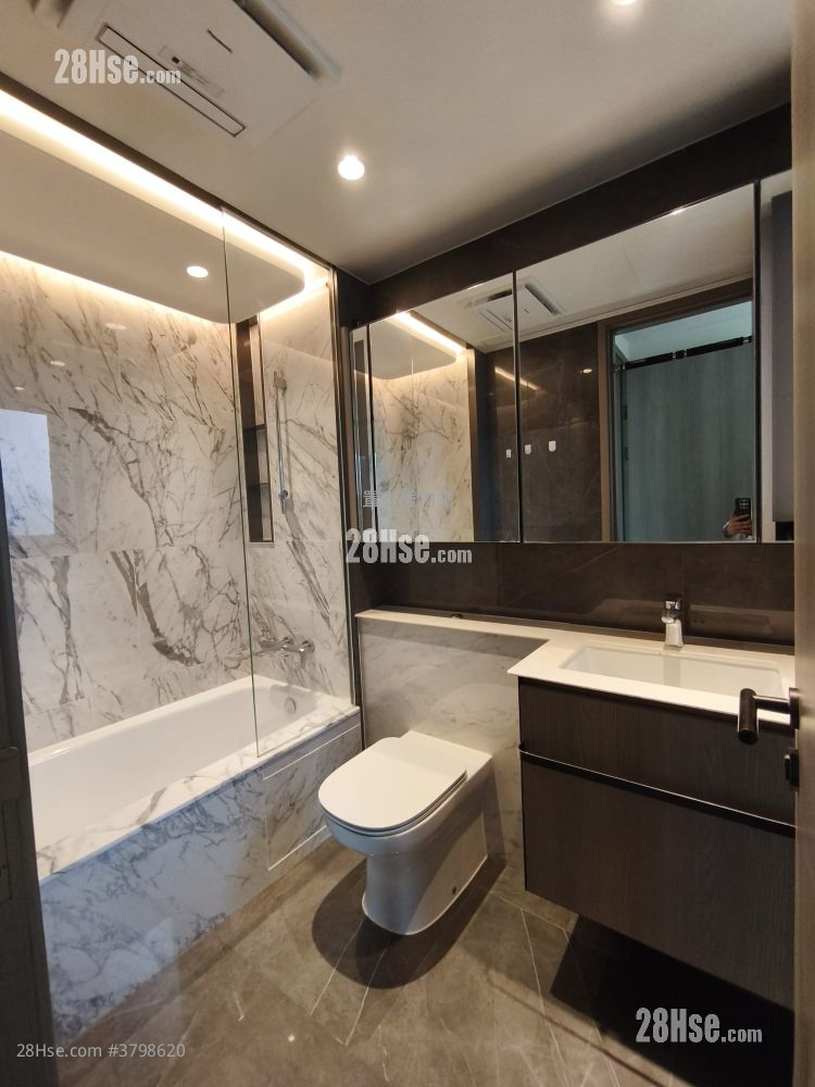 上源 售盘 3 房 , 2 浴室 755 平方尺