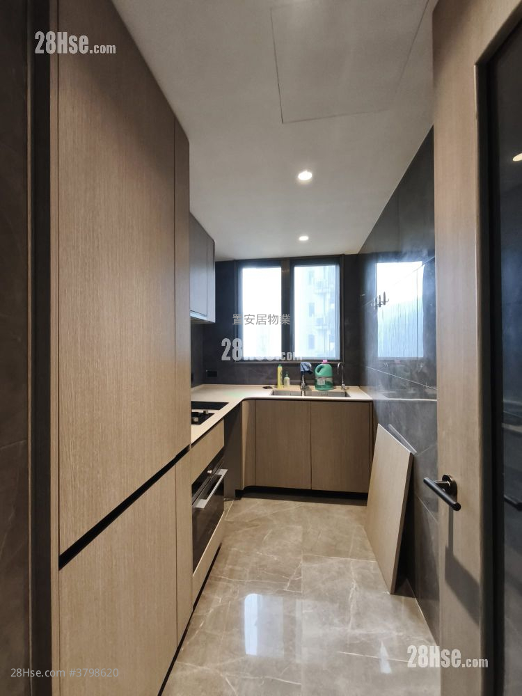 上源 售盘 3 房 , 2 浴室 755 平方尺