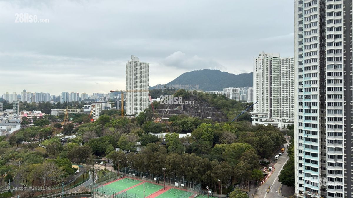 Billionnaire Royale Rental 3 Bedrooms , 2 Bathrooms 887 ft²