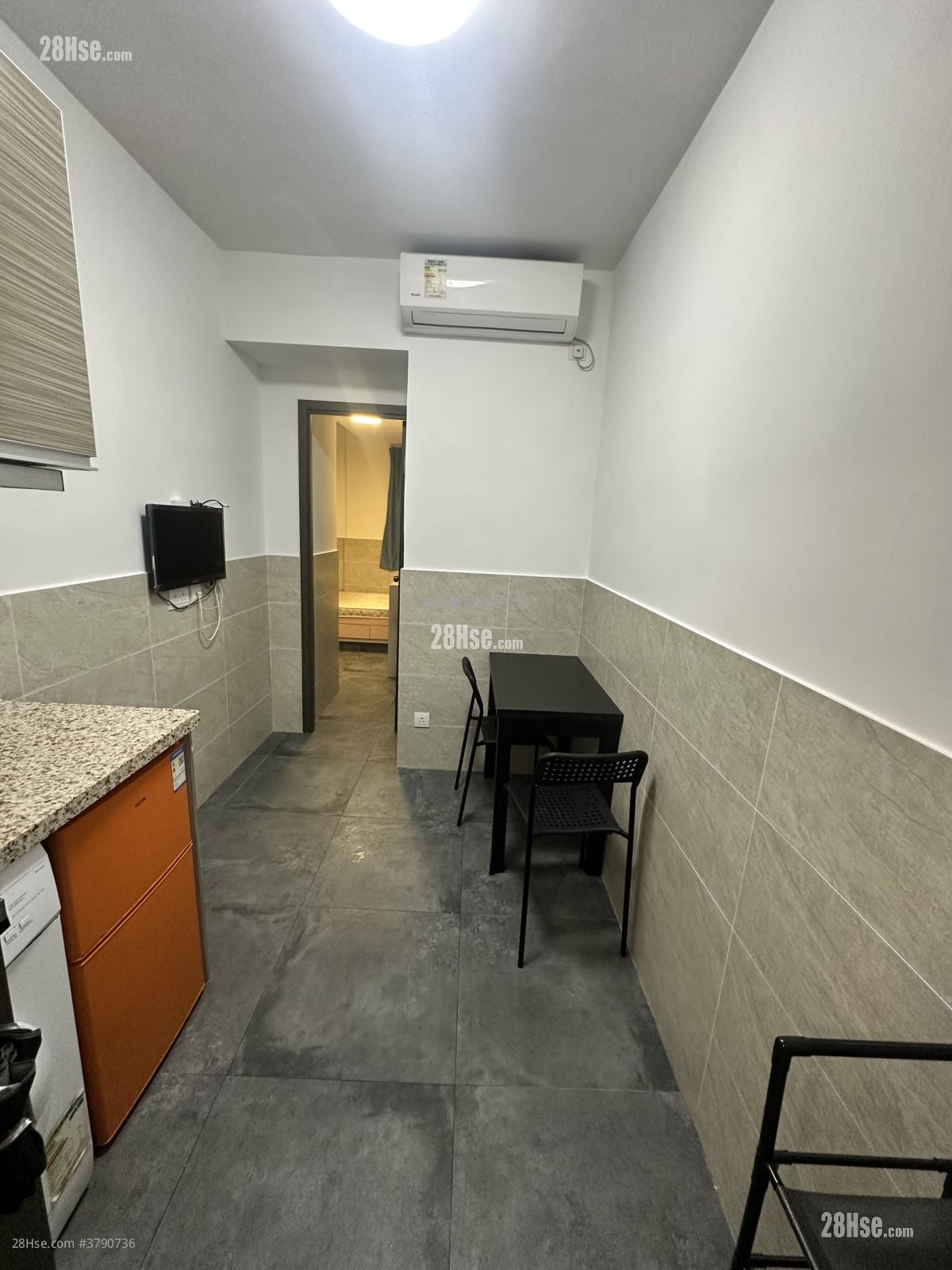 华尔大厦 租盘 1 房 , 1 浴室 170 平方尺