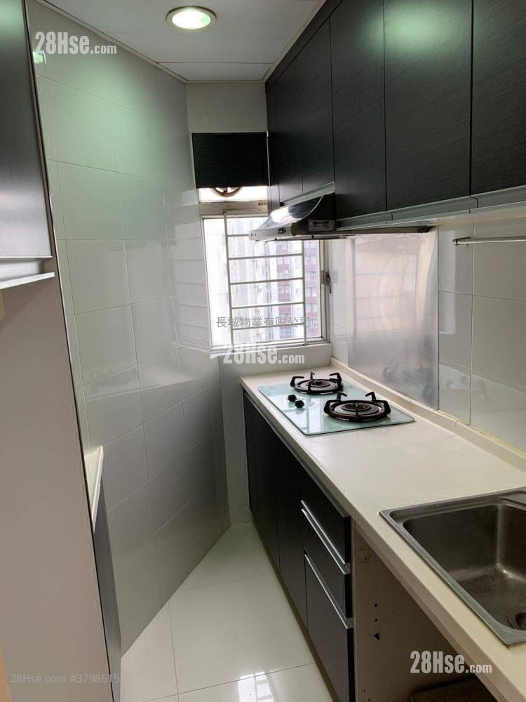 Kornhill Garden Sell 2 Bedrooms , 1 Bathroom 484 ft²