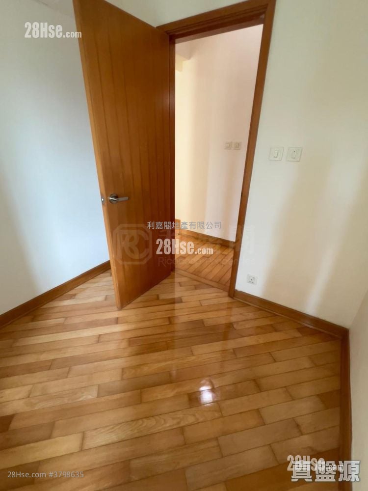 Liberte Sell 2 Bedrooms , 1 Bathroom 517 ft²