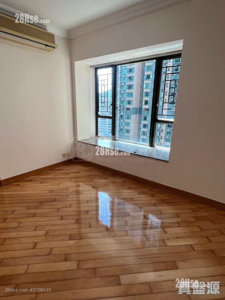 Liberte Sell 2 Bedrooms , 1 Bathroom 517 ft²