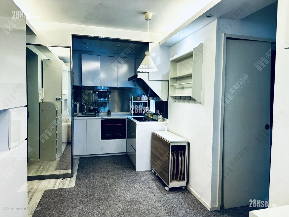 Nan Fung Sun Chuen Sell 2 Bedrooms 391 ft²