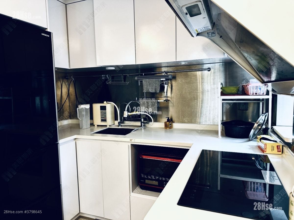 Nan Fung Sun Chuen Sell 2 Bedrooms 391 ft²