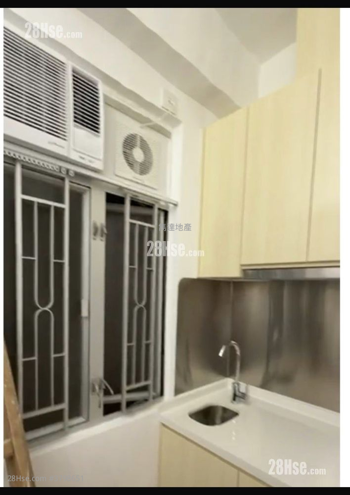 Kin Wong Mansion Rental 100 ft²