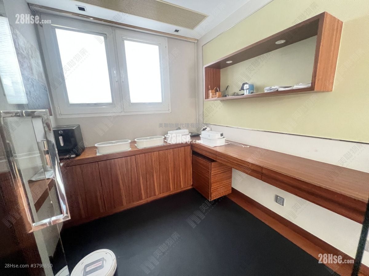 锦绣花园 售盘 4 房 , 3 浴室 950 平方尺