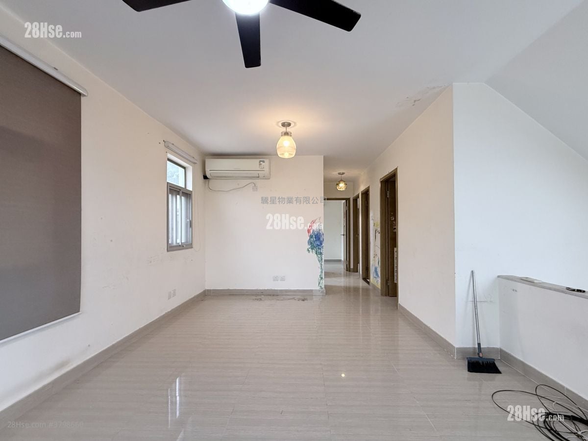 Village Sell 3 Bedrooms , 1 Bathroom 700 ft²