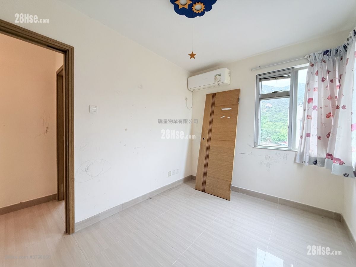 Village Sell 3 Bedrooms , 1 Bathroom 700 ft²