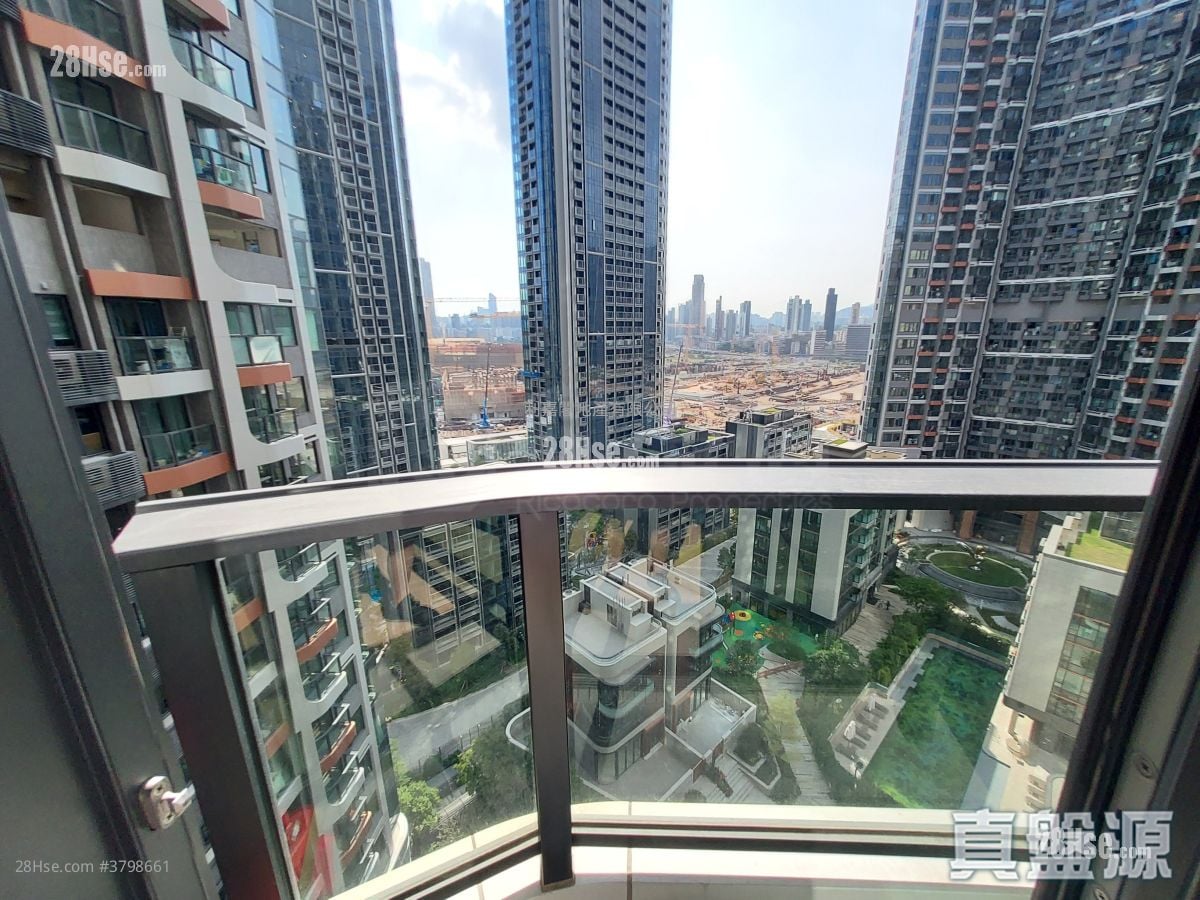 K. Summit Sell 1 Bedroom 293 ft²