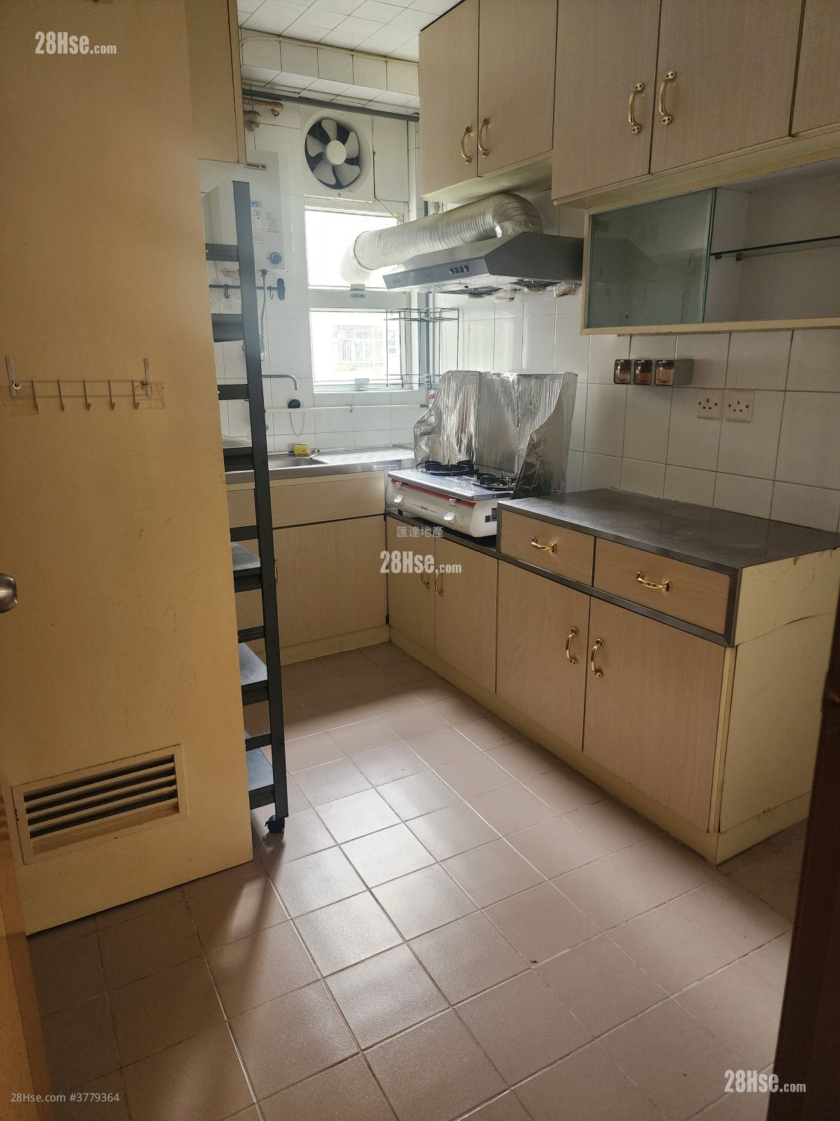 美孚新邨 售盘 907 平方尺