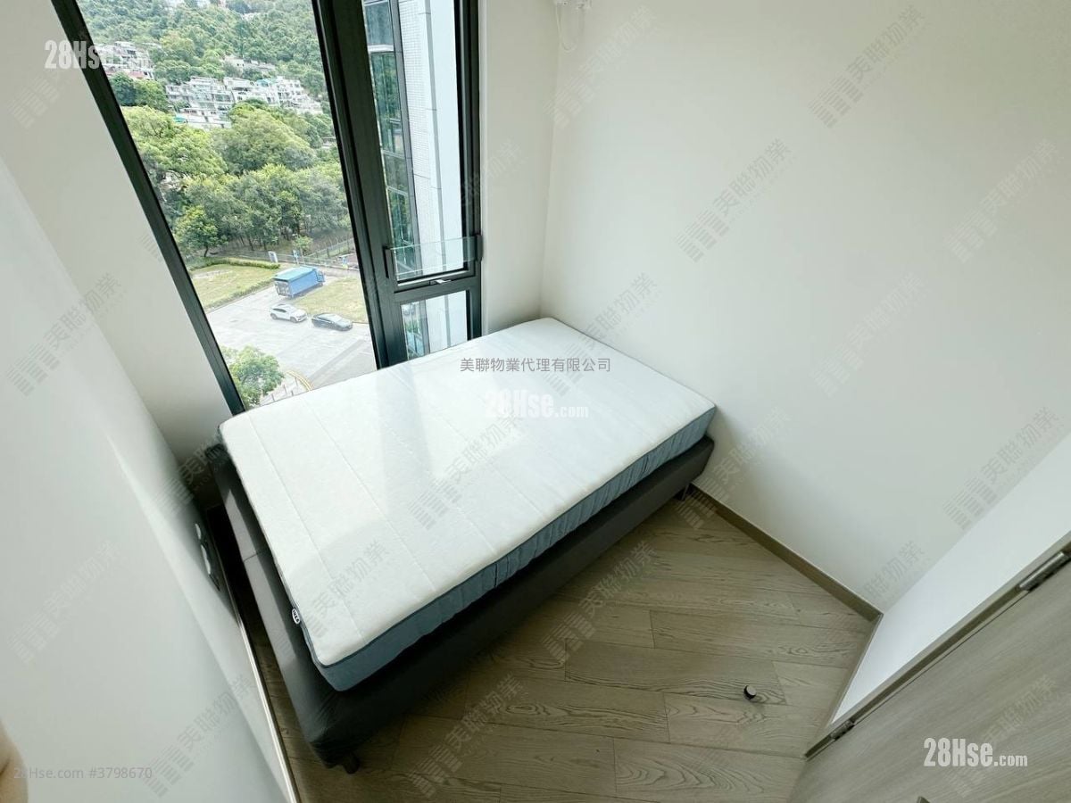 Silicon Hill Sell 2 Bedrooms 416 ft²