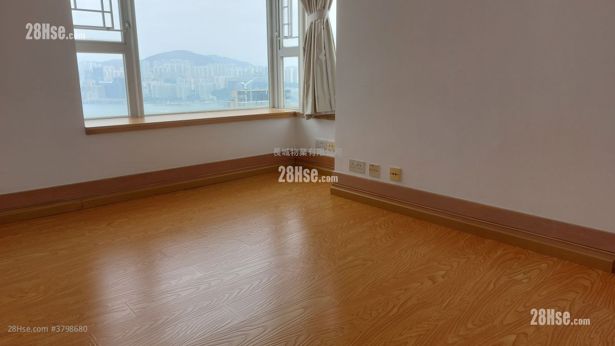 The Orchards Sell 3 Bedrooms , 2 Bathrooms 752 ft²