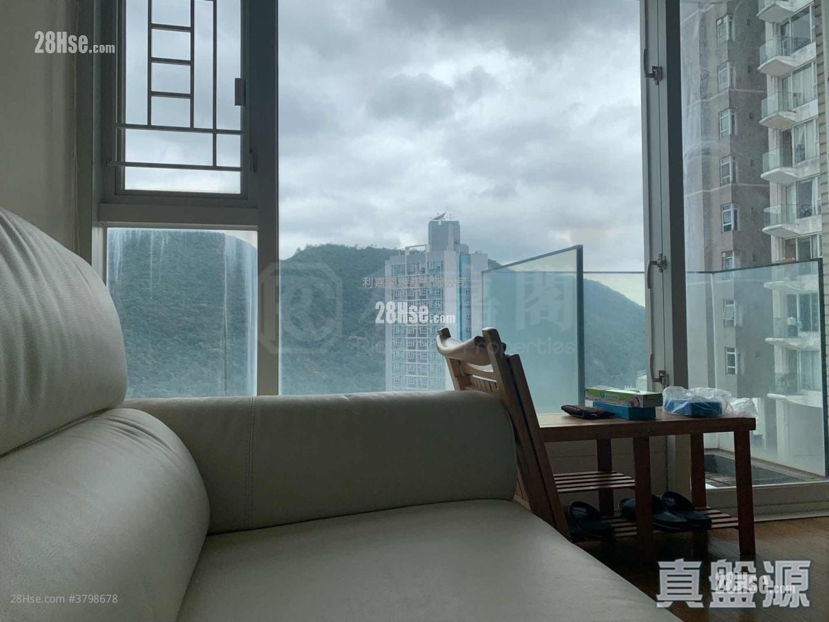 The Orchards Sell 3 Bedrooms , 2 Bathrooms 821 ft²