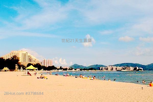 Palm Beach Sell 3 Bedrooms , 3 Bathrooms 1,556 ft²