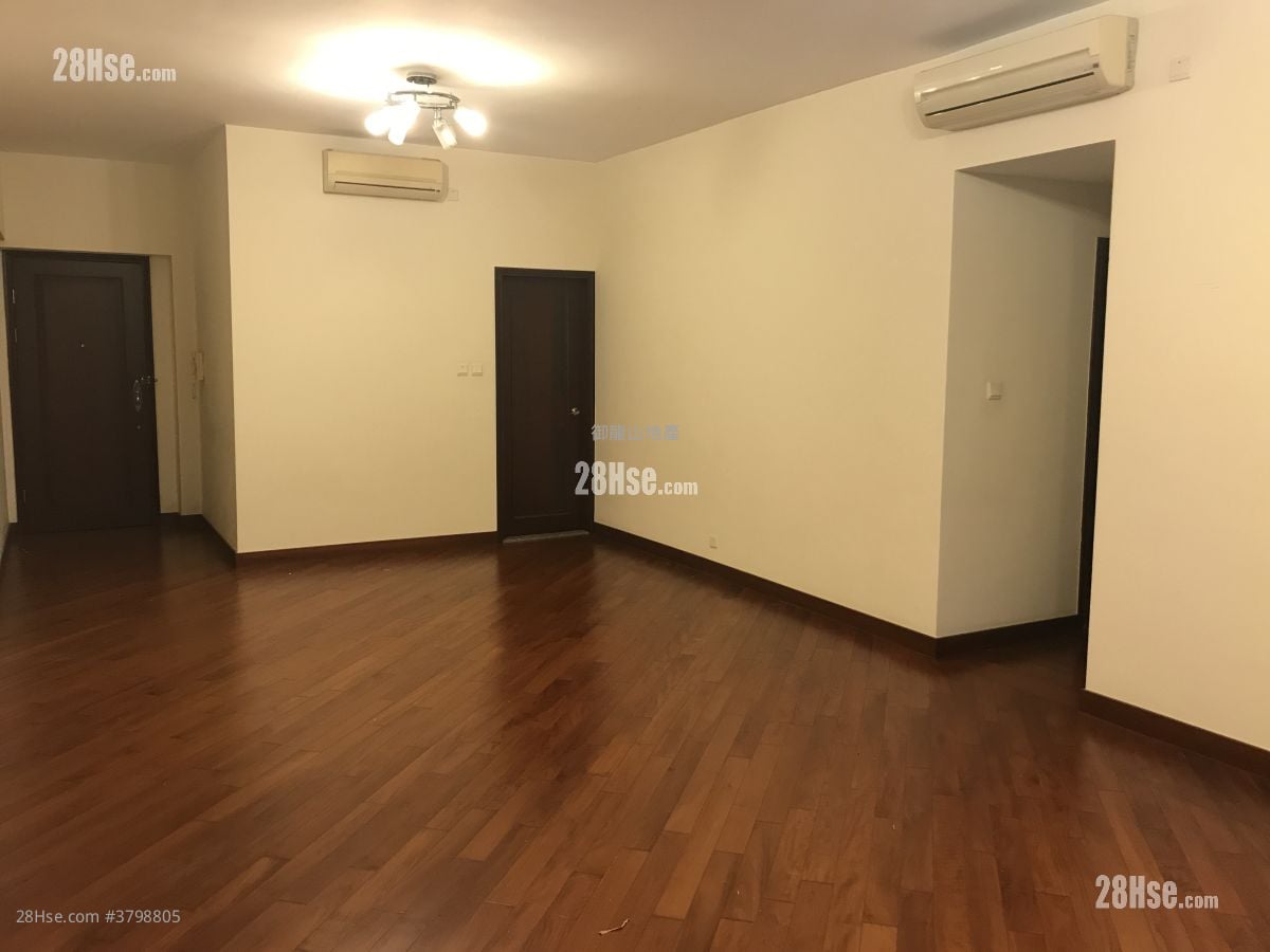 御龙山 租盘 4 房 , 3 浴室 1,254 平方尺