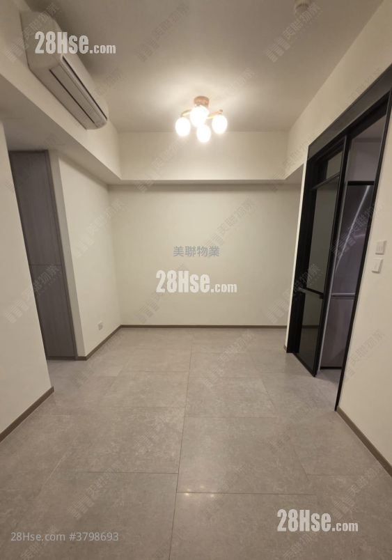 Novo Land 售盘 3 房 686 平方尺