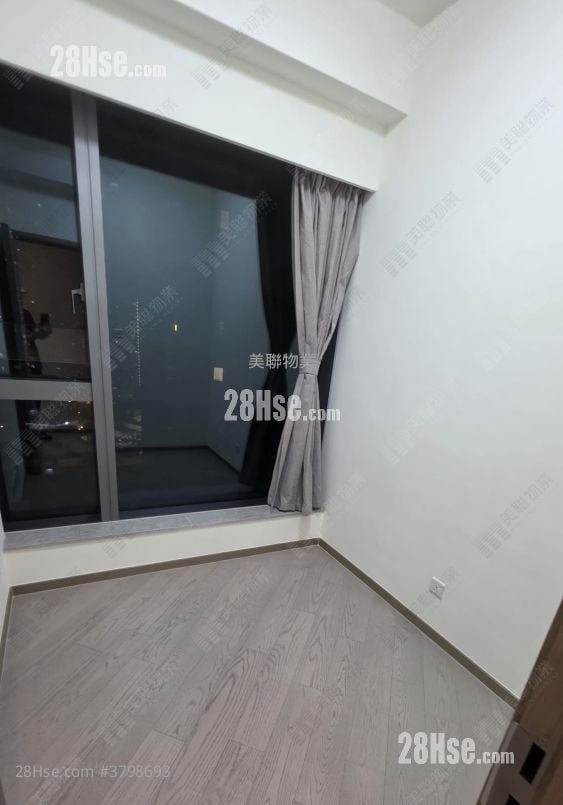 Novo Land 售盘 3 房 686 平方尺