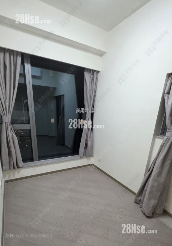 Novo Land 售盘 3 房 686 平方尺