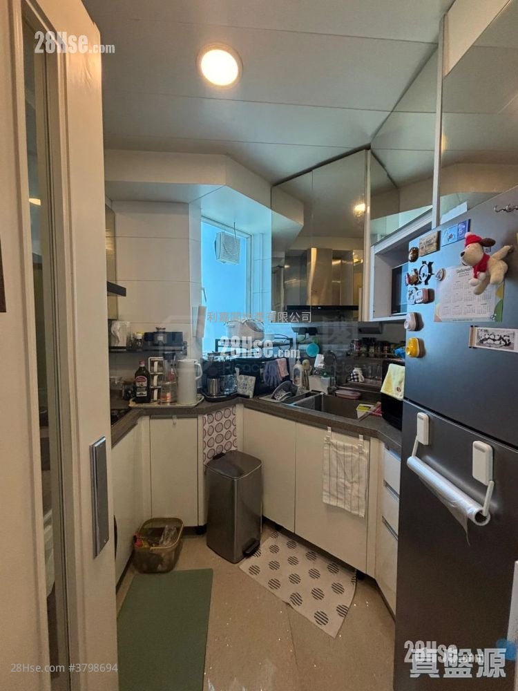 领都 售盘 4 房 976 平方尺