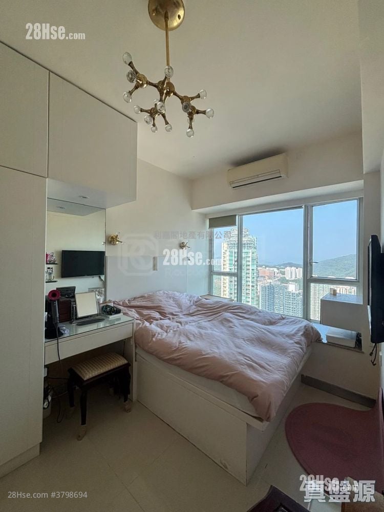 领都 售盘 4 房 976 平方尺